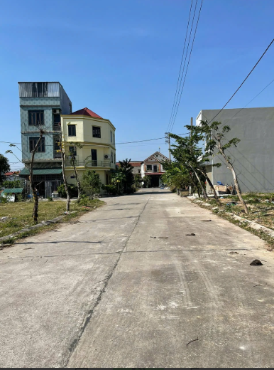 Nhà 100m2, ngang 5m, 3 tầng, dòng tiền ổn định, giá 3.75 tỷ, Xã Bình Tuyền Phú Thọ.