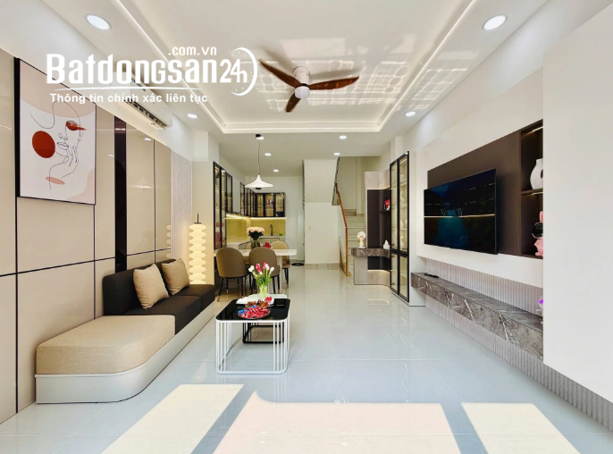 4,17 tỷ – nhà Đoàn Thị Điểm, Phú Nhuận – 65m2 – SHR – hẻm xe hơi – dòng tiền 45tr/th.