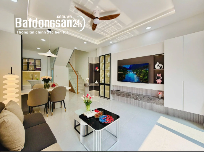 4,17 tỷ – nhà Đoàn Thị Điểm, Phú Nhuận – 65m2 – SHR – hẻm xe hơi – dòng tiền 45tr/th.