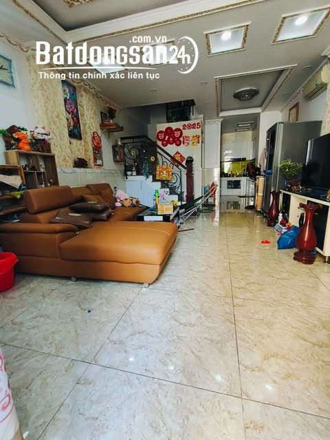 Bán nhà 4T, ngang 4,5m, Đ. Bùi Minh Trực, P. Bình Đông (Quận 8 cũ)