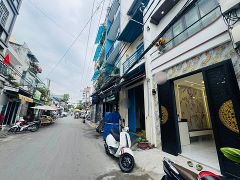 6.x tỷ – nhà 3T, hẻm kd nhộn nhịp – 3PN, sân thượng rộng – full nội thất