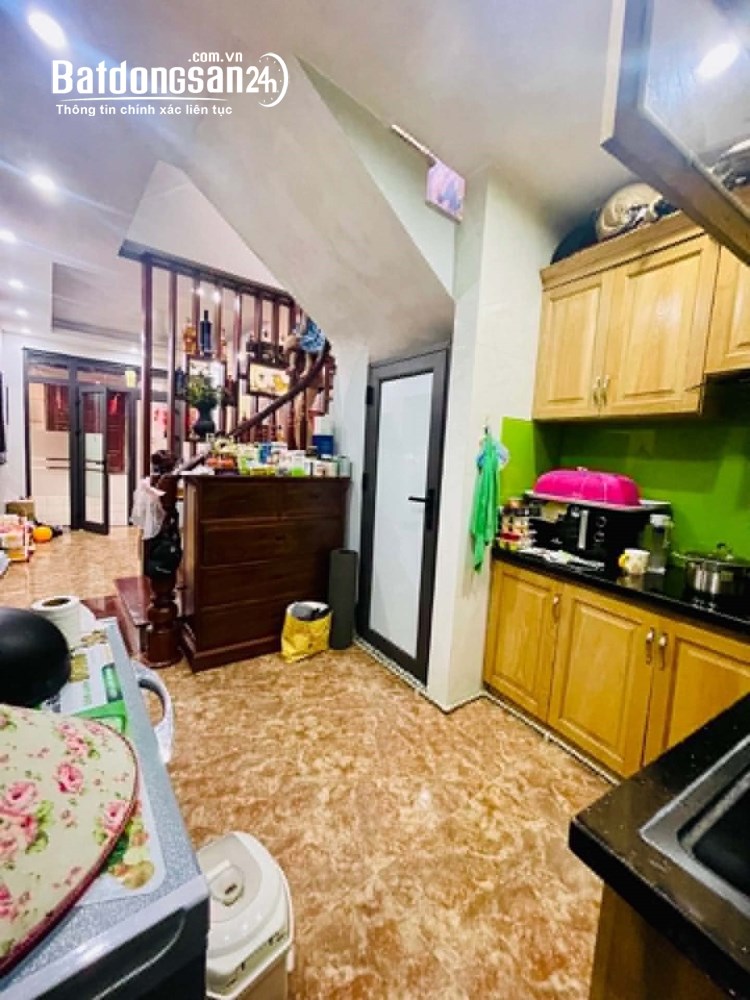  Nhà đẹp trung tâm Đống Đa, 35m² 4 tầng, gần ô tô, full nội thất, chỉ 9 tỷ.