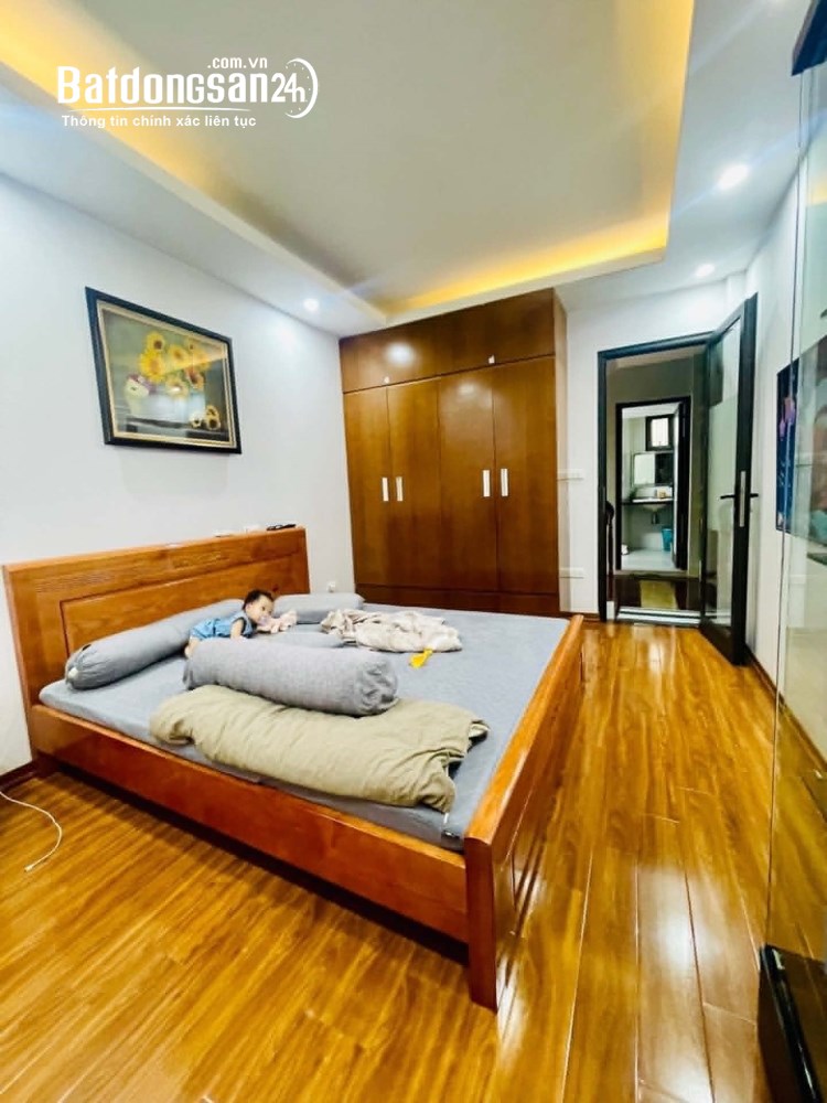  Nhà đẹp trung tâm Đống Đa, 35m² 4 tầng, gần ô tô, full nội thất, chỉ 9 tỷ.