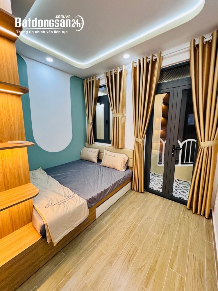 Bán nhà đẹp Thích Quảng Đức, 1 trệt 2 lầu, 4pn, 3.2x8.7m, 6.15 tỷ, P. Đức Nhuận, TP. HCM.