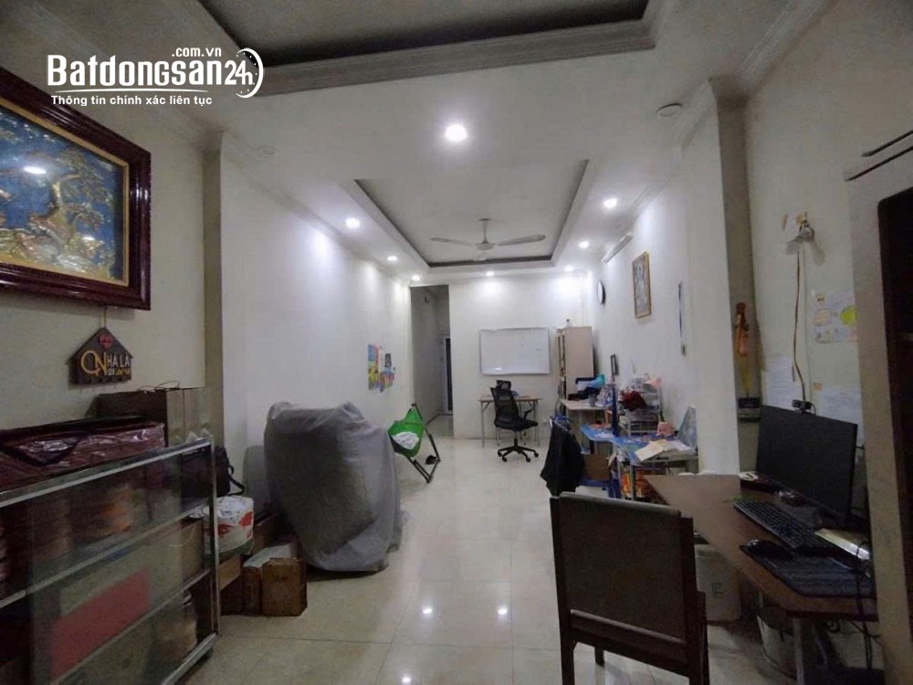Bán nhà 50m2, 4 tầng, MT4m, giá 11 tỷ, Phố Hạ Đình, P. Khương Đình, TP Hà Nội