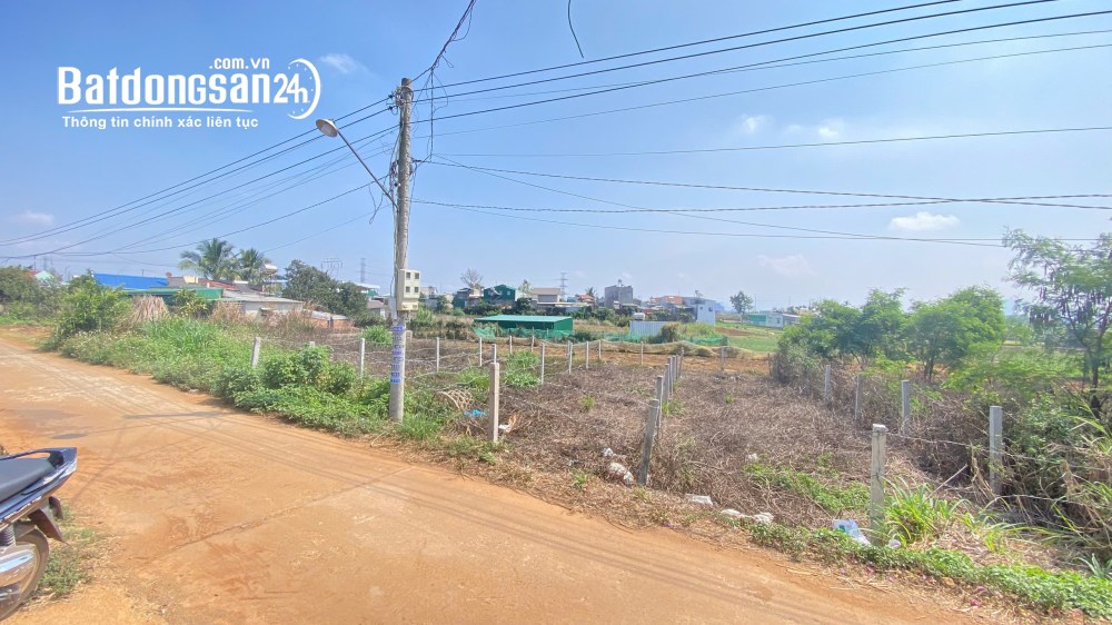 Bán đất 10x23m, giá 2,659 tỷ, bao sổ, Quốc Lộ 20, Xã Đức Trọng, Tỉnh Lâm Đồng