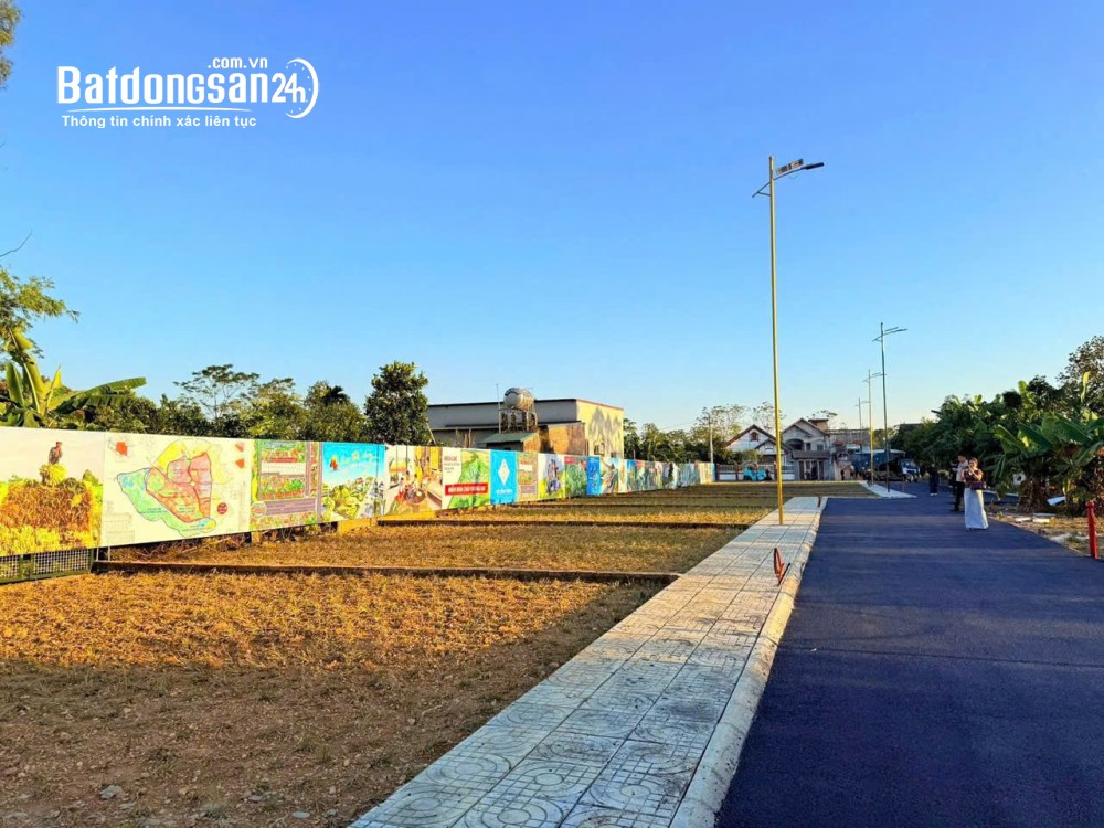 ĐẤT NGHỈ DƯỠNG VIEW HỒ Tại Hòa Thạch Chỉ Cần 2 Tỷ Bán Gấp Trong Tuần Có Bank Hỗ Trợ