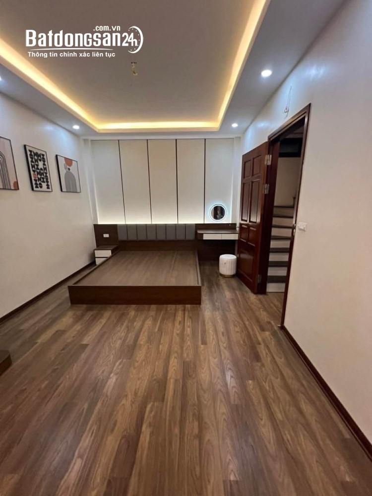 Nhà 32m2, 5 tầng, giá 7,55 tỷ, Đ. Nguyễn Đức Cảnh, P. Hoàng Mai, TP Hà Nội