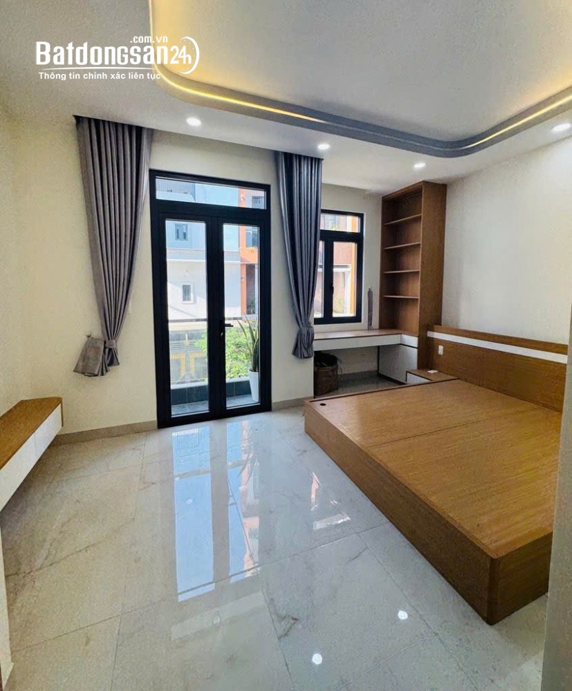 Bán nhà mặt tiền 55m2, giá 6,2 tỷ, SHR, Đường 7m, P. Bình Hưng Hòa (Q Bình Tân cũ)