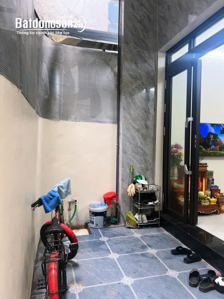 Nhà 35m2, 5 tầng, giá 7.5 tỷ, Nguyễn Trãi, P. Khương Đình (Q Thanh Xuân cũ).
