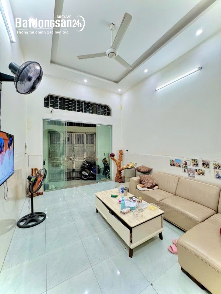 Bán nhà 4 tẩng, 55m2, giá 14 tỷ, Khương Đình, (Q Thanh Xuân cũ).