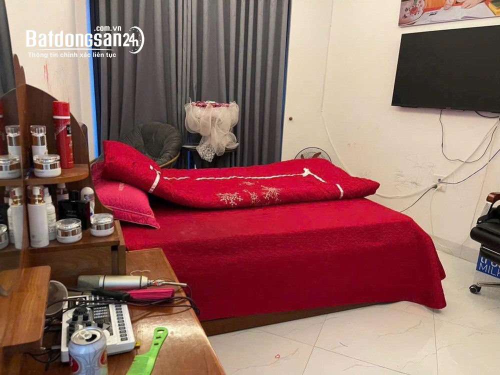 Bán nhà mặt tiền, lô góc, 44m2, giá 5,4 tỷ, Đ. Yên Vĩnh, Xã Sơn Đồng, TP Hà Nội