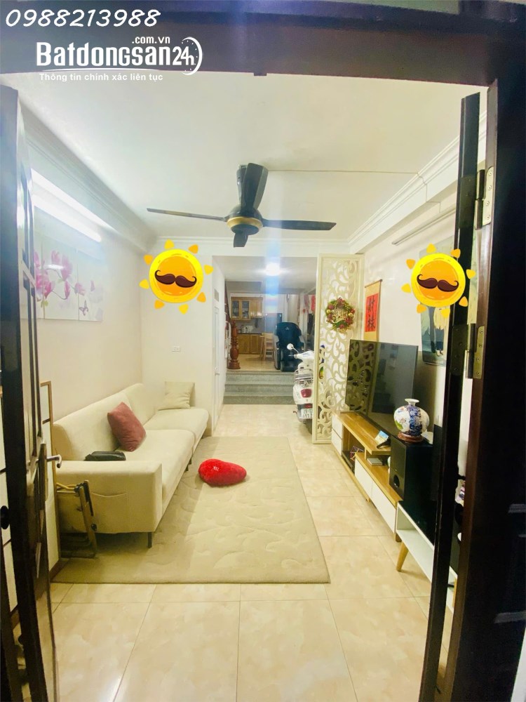 Nhà 3 tầng, 40m2, giá 6,5 tỷ, có thương lượng, P. Yên Nghĩa (Q Hà Đông cũ), TP Hà Nội