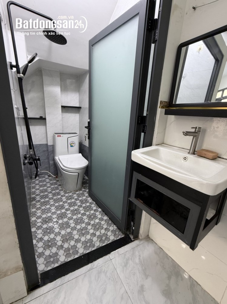 ÔNG ÍCH KHIÊM -Q11 -23M2 -2 TẦNG- 2PN -2WC- SHR- CHỈ 3.2 TỶ