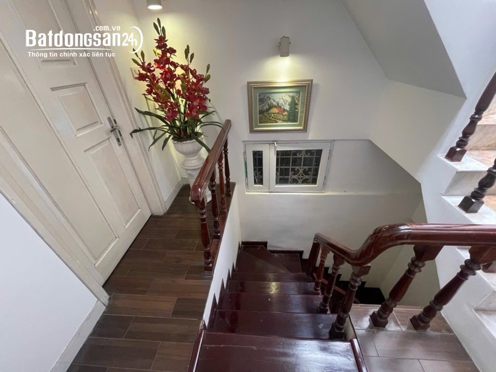 Bán nhà riêng phố Thái Hà, 15,5 tỷ, 60m2, 4PN, 4WC, giá tốt Hot!