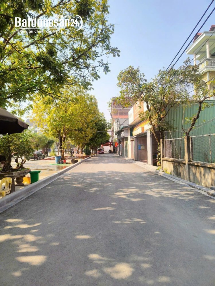 Bán đất chính chủ cận lộ, cận thị, gần UBND và trường học siêu đẹp