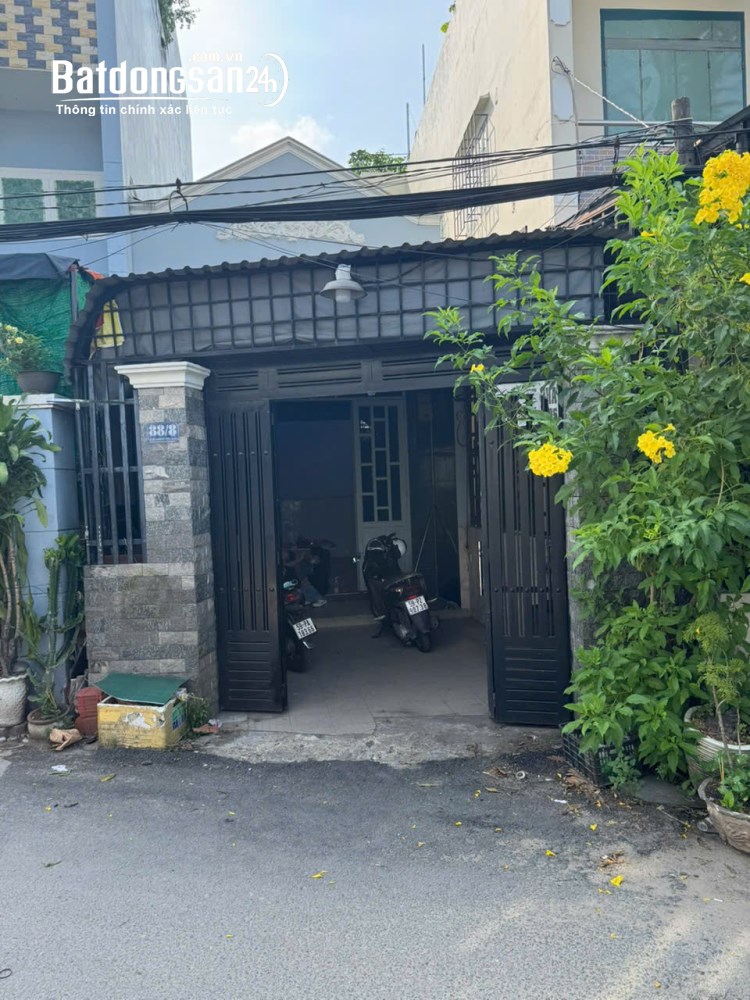 Bán nhà kiên cố 1 trệt 1 lửng Xuân Thới Thượng - Diện tích 78m², SHR chính chủ, giá 3.8 tỷ