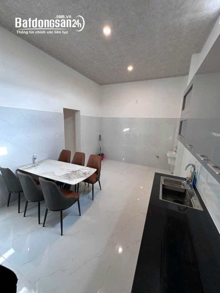 Bán nhà 126m2, giá 7,75 tỷ, Đường Nguyễn Công Hoan, P. An Khê (Q Cẩm Lệ cũ).