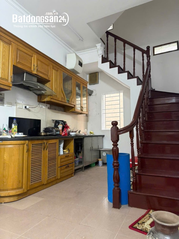 NHÀ VIP, KHU VỰC CBNV TRƯỜNG THUỶ LỢI/Đống Đa, DT 33M2 - 4T, SẴN SỔ, CHỈ 10.8 TỶ.