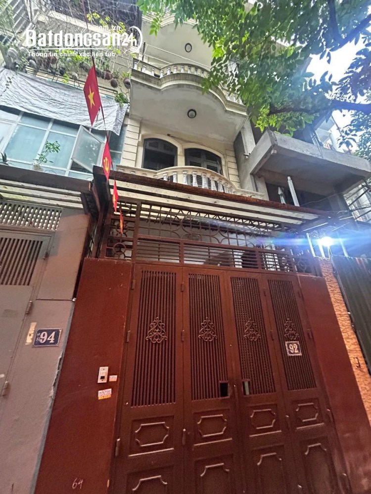 Bán nhà phố Trần Đại Nghĩa, Hai Bà Trưng 63m2, 4 tầng, Giá 15.7 tỷ.