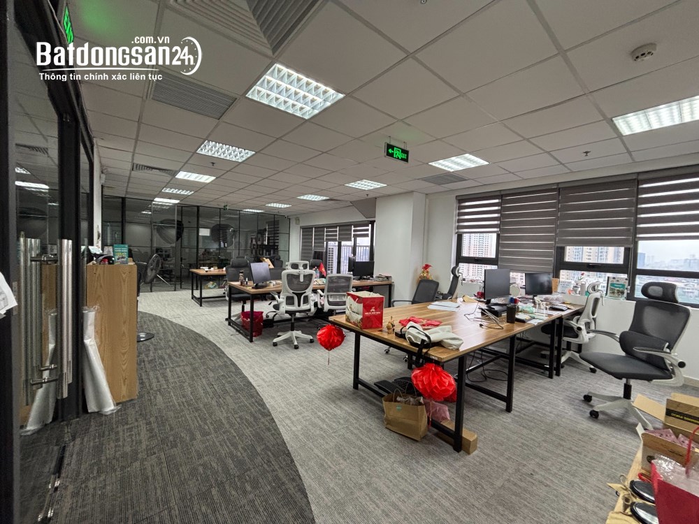 Cho thuê văn phòng C1 Thành Công, 176M2 GIÁ CỰC ƯU ĐÃI, P. Giảng Võ (Q Ba Đình cũ)