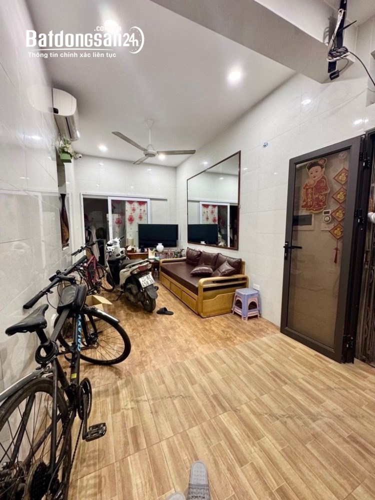BÁN NHÀ KHƯƠNG TRUNG – ĐẦM HỒNG, THANH XUÂN: 35M2 x 4 TẦNG, SỔ ĐỎ CHUẨN 🚀NGÕ BA GÁC.