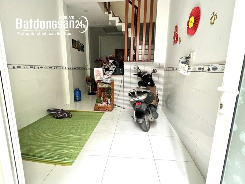 Bán nhà 2 tầng, 30m2, chỉ 3.6 tỷ, Đường Huỳnh Thiên Lộc, Phường Tân Phú, TP Hồ Chí Minh