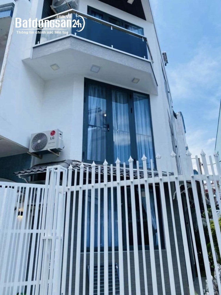 TIN CHÍNH CHỦ - BÁN NHÀ Q11 NGAY CV ĐẦM SEN – 65.2M2 - SHR - 6.05 TỶ.