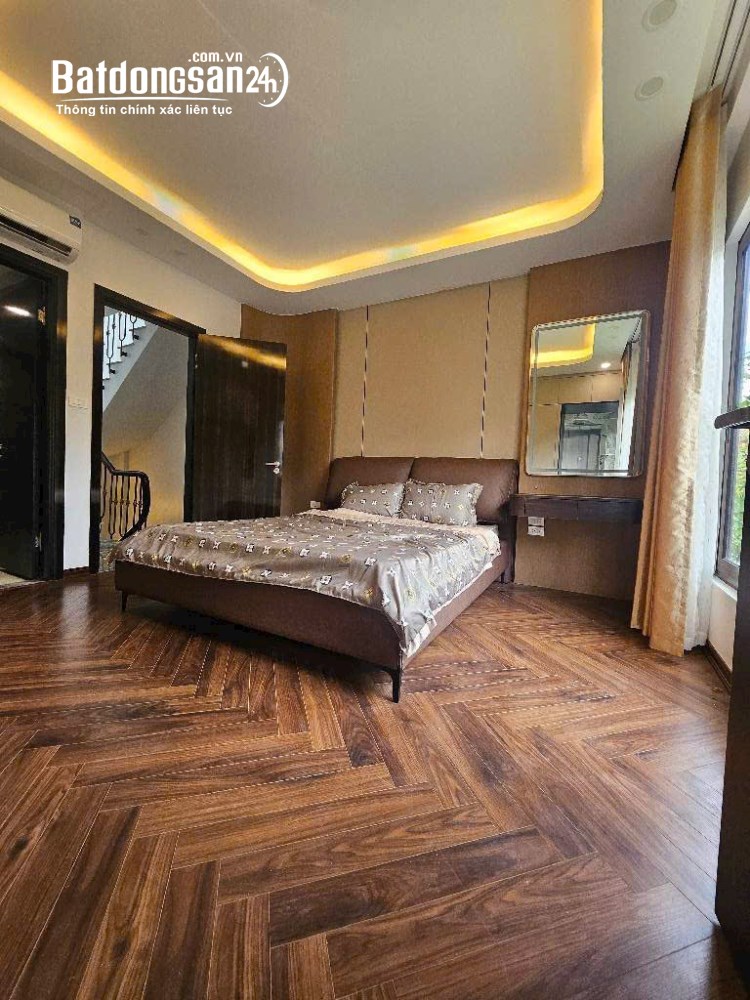CỰC HOT- NHÀ ĐẸP TRẦN DUY HƯNG- LÔ GÓC - THANG MÁY 49m2 - 13,3 Tỷ