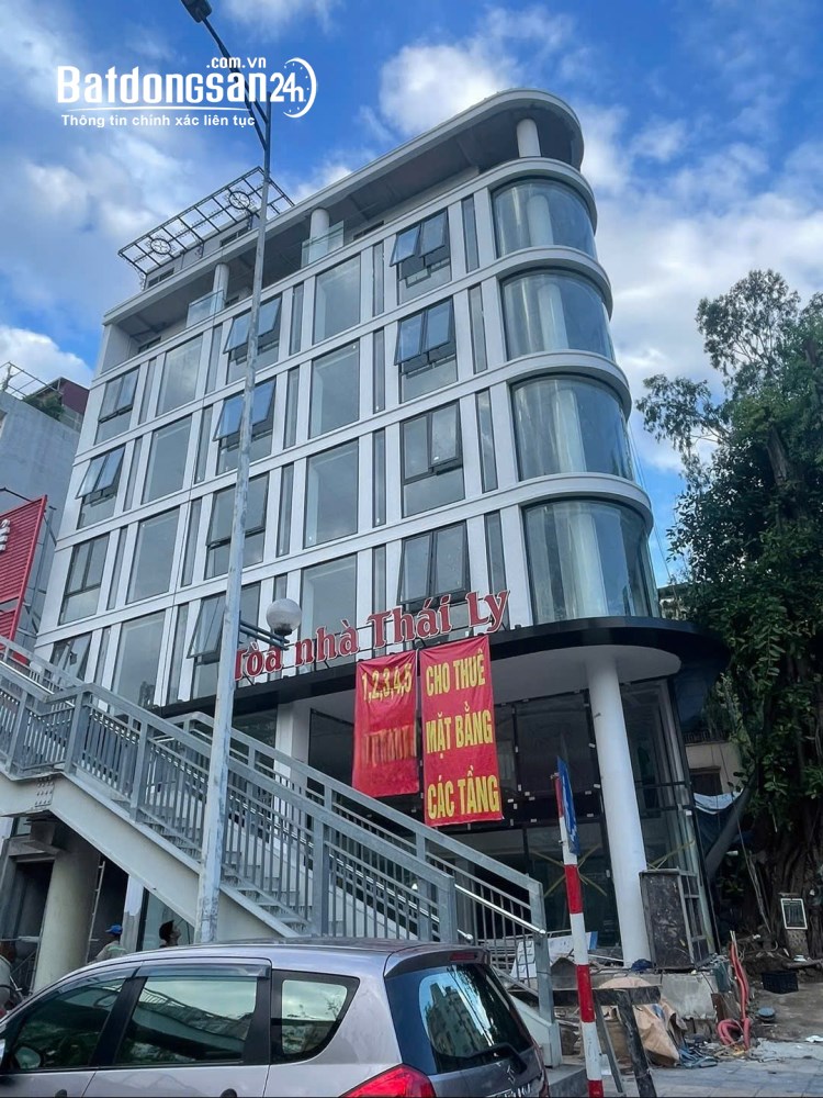 Cho thuê sàn VP 360m2 mặt phố Nguyễn Văn Huyên, sẵn vào hoạt động, (Q. Cầu Giấy), TP Hà Nội