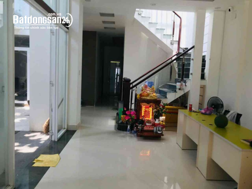 Biệt thự sân vườn 290m2, giá 20 tỷ, Đường Ngô Chí Quốc, P. Tam Bình (Q Thủ Đức cũ).