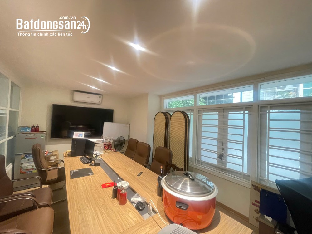 Cho thuê 150m2 sàn VP giá rẻ bất ngờ mặt phố Lưu Quang Vũ- Cầu Giấy, sẵn bàn giao
