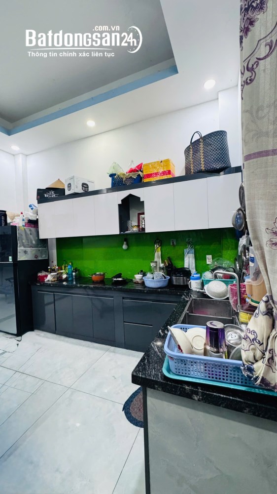 Bán Nhà Quận 1 - 4 Tầng BTCT - 2 Sân Thượng - 4PN - 49M - Nhỉnh 10 Tỷ