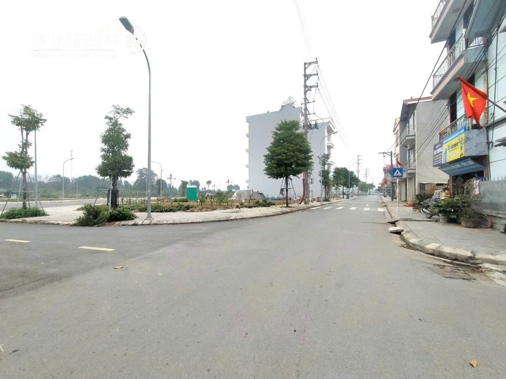Bán đất 100m2, MT 7m, đất vuông vắn, giá 900 triệu, Xã Kim Anh (H Sóc Sơn cũ), TP Hà Nội