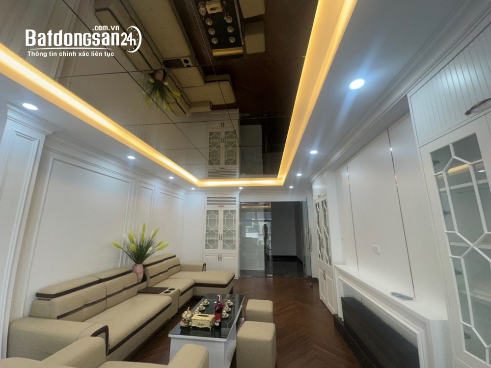 Bán nhà 6 tầng, TM, full nội thất hiện đại, Đ. Hoa Lâm, P. Việt Hưng (Q Long Biên cũ).