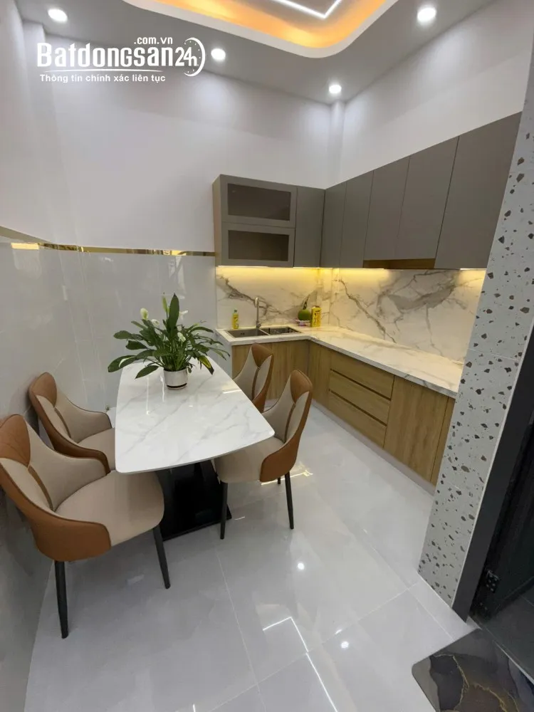 NHÀ 3 Tầng ĐẸP, HẺM 4M, MỄ CỐC, Phường Phú Định (Quận 8 cũ), 136M2, NHỈNH 4 TỶ.