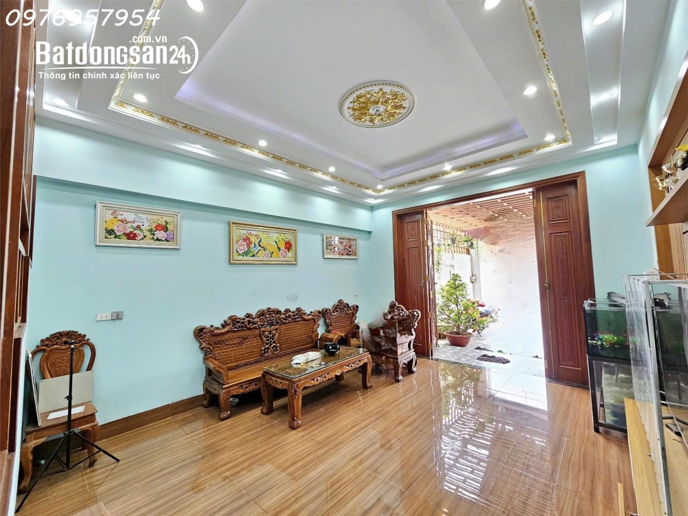 Cần tiền bán gấp nhà khu Hố Nai Đại Công Giáo xây 2019 full gỗ, 3% cho môi giới.