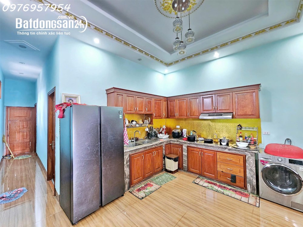 Cần tiền bán gấp nhà khu Hố Nai Đại Công Giáo xây 2019 full gỗ, 3% cho môi giới.