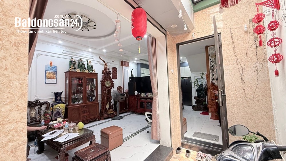 Bán nhà Phố Mai Phúc, Phường Việt Hưng (Q Long Biên cũ), Hà Nội