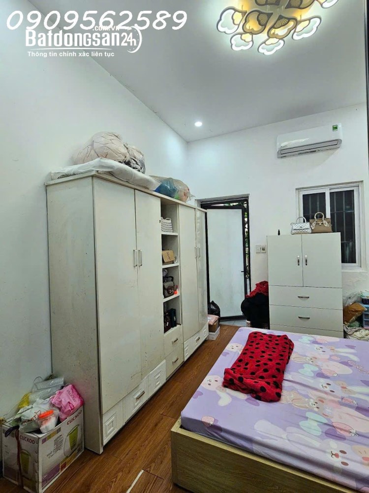 Cho thuê nhà tầng 2 Địa chỉ: Số 35, mặt ngõ Trung Tả, Phố Khâm Thiên, Phường Thổ Quan