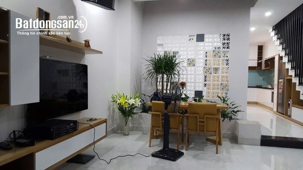 Nhà 97m2, 1 trệt 1 lầu + sân thượng trước sau, giá 12.5 tỷ, P. Hiệp Bình (Q Thủ Đức cũ).