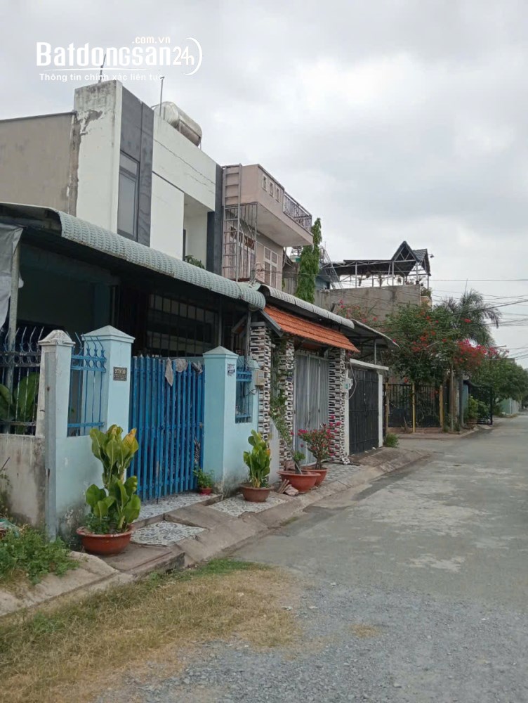 CHỈ 2,45 TỶ SỞ HỮU NGAY ĐẤT MT ĐẸP KHU PHÂN LÔ BIỆT THỰ, 96M2 SHR, (H Hóc Môn cũ).