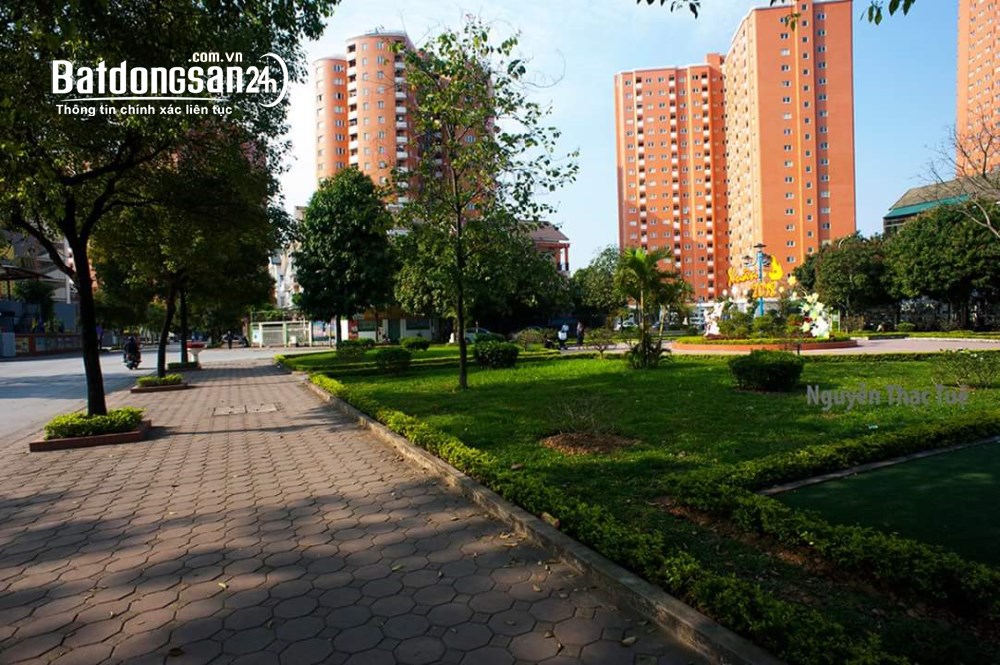 Bán chung cư đường Hoàng Quốc Việt – DT 50m2 ( 2PN) – Giá chỉ 4,7 tỷ.