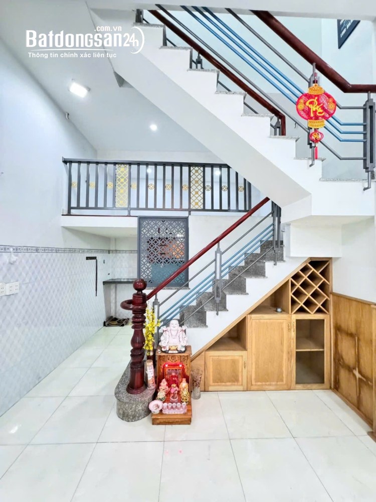 Bán nhà 36m2, hẻ, 4m, SHR, pháp lý chuẩn, Đ. Lê Văn Quới, (Q Bình Tân cũ), TP Hồ Chí Minh