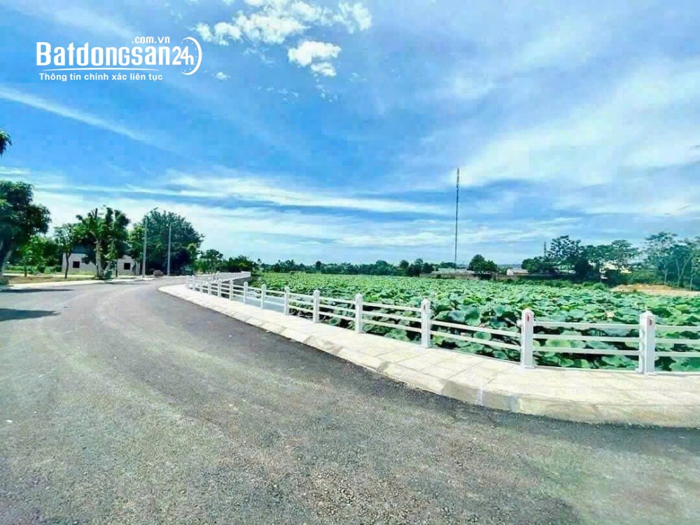 Bán đất 100m2, giá 4.3 tỷ, Hồ Sen Lotus, Đường 21, Xã Hòa Lạc (H Thạch Thất cũ)