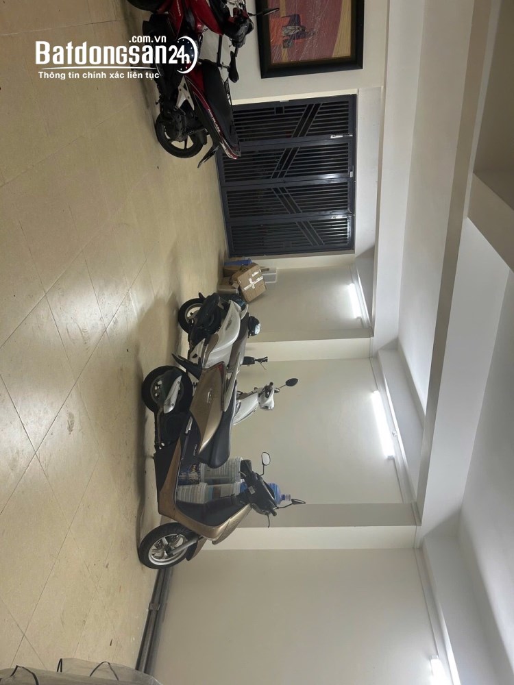 Cho thuê căn hộ 35m2, giá 6.5 tr/th, TM, nội thất đầy đủ, phố Hào Nam, P. Ô Chợ Dừa, Q. Đống Đa.