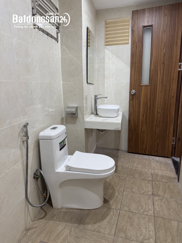 Cho thuê căn hộ 35m2, giá 6.5 tr/th, TM, nội thất đầy đủ, phố Hào Nam, P. Ô Chợ Dừa, Q. Đống Đa.