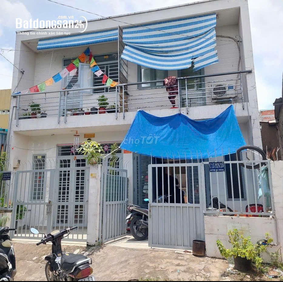 Nhà  trệt + 1 lầu , 4PN , 4WC, giá hơn 5 tỷ, Huỳnh Bá Chánh, Xã Tân Nhựt, TP Hồ Chí Minh