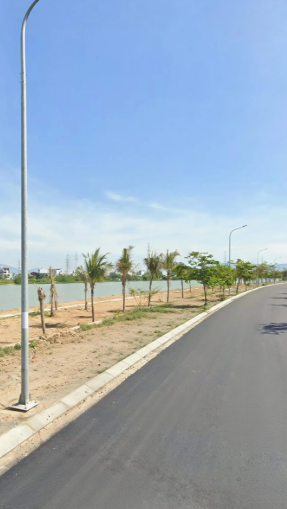 Đất Nam Hòa Xuân/Đà Nẵng – Sát Sông, Gần Biển – Đường 7.5m, Vỉa Hè 4m – Giá 5.x Tỷ.