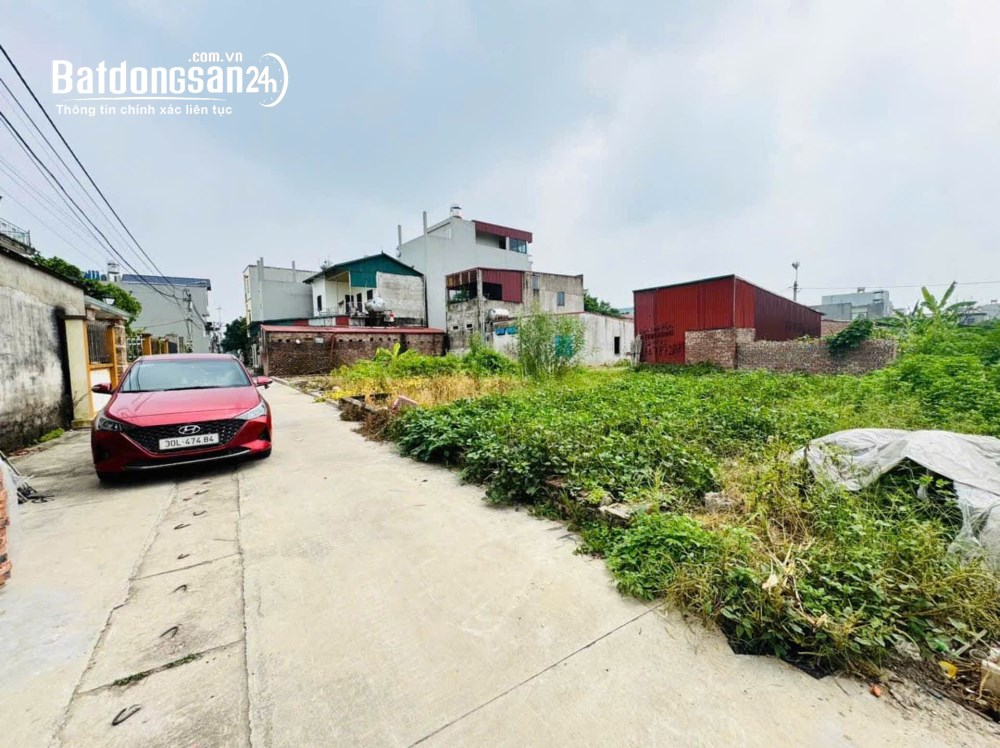 Cần bán 60m2 đất thôn Ấp Tre - Quang Minh - Hà Nội, giá 3x tỷ, sẵn giao dịch.